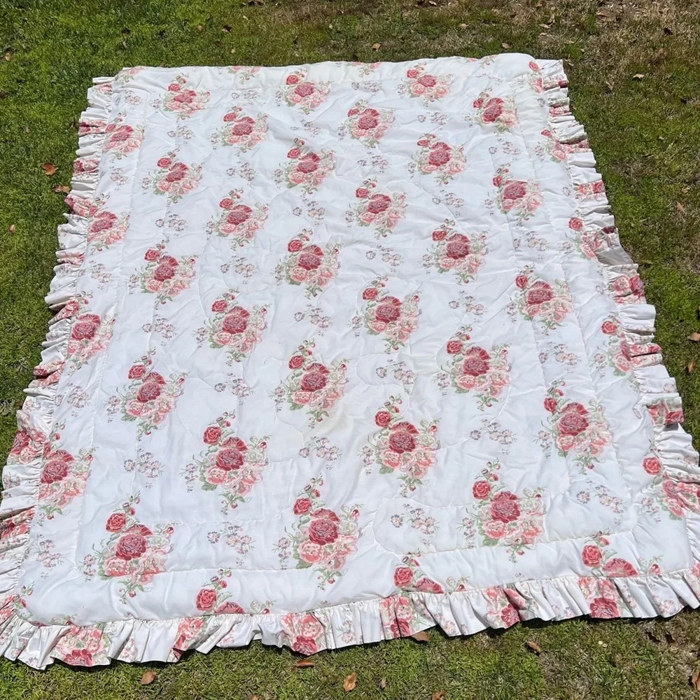 VTG 90s Laura Ashley Reversible Ruffled Twin Comforter Cottage Floral Stripe USA
